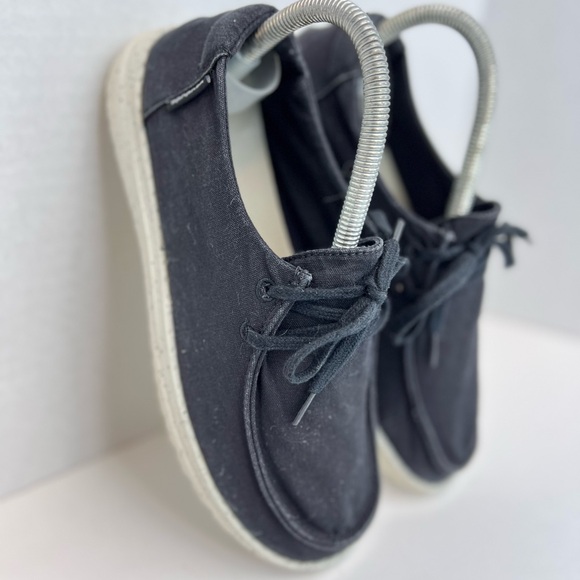 HEY DUDE WOMEN'S WENDY L BLACK Sz 7 WOMEN’S SHOES Comfort Loafers XLNT CLEAN - Picture 11 of 15